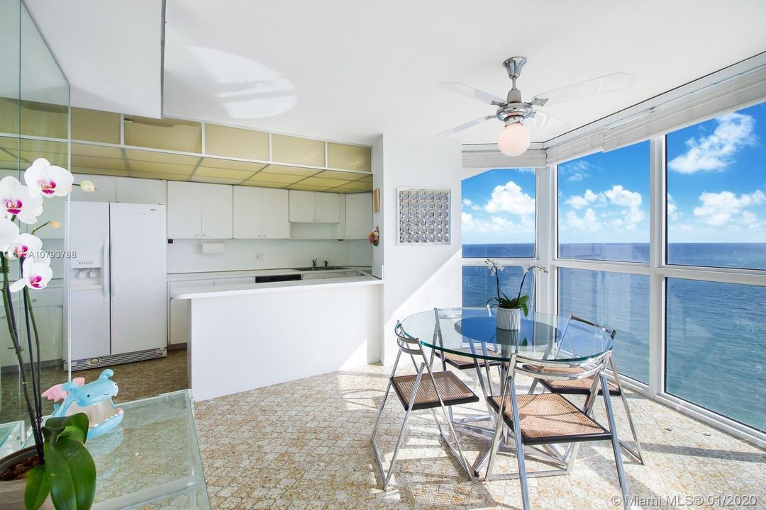 Recently Sold: $1,300,000 (3 beds, 3 baths, 2052 Square Feet)