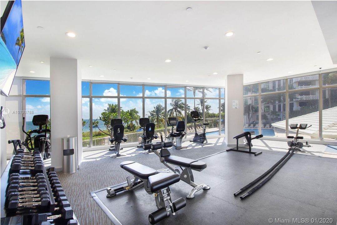 Recently Sold: $1,300,000 (3 beds, 3 baths, 2052 Square Feet)