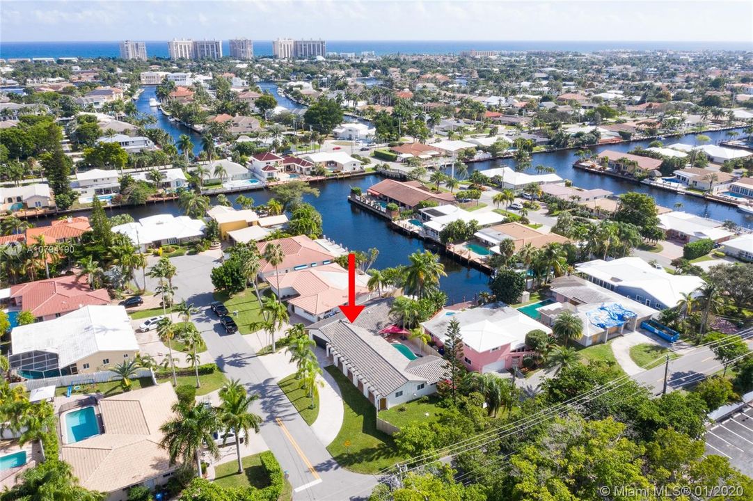 Недавно продано: $899,999 (4 спален, 3 ванн, 2362 Квадратных фут)