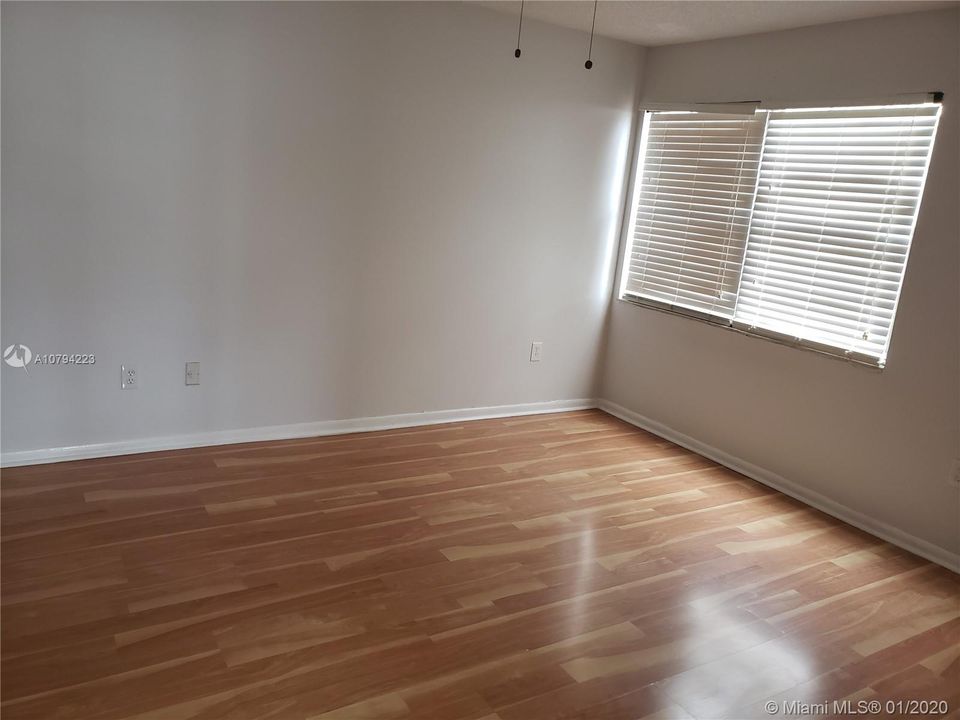 Недавно арендовано: $1,700 (2 спален, 2 ванн, 1078 Квадратных фут)