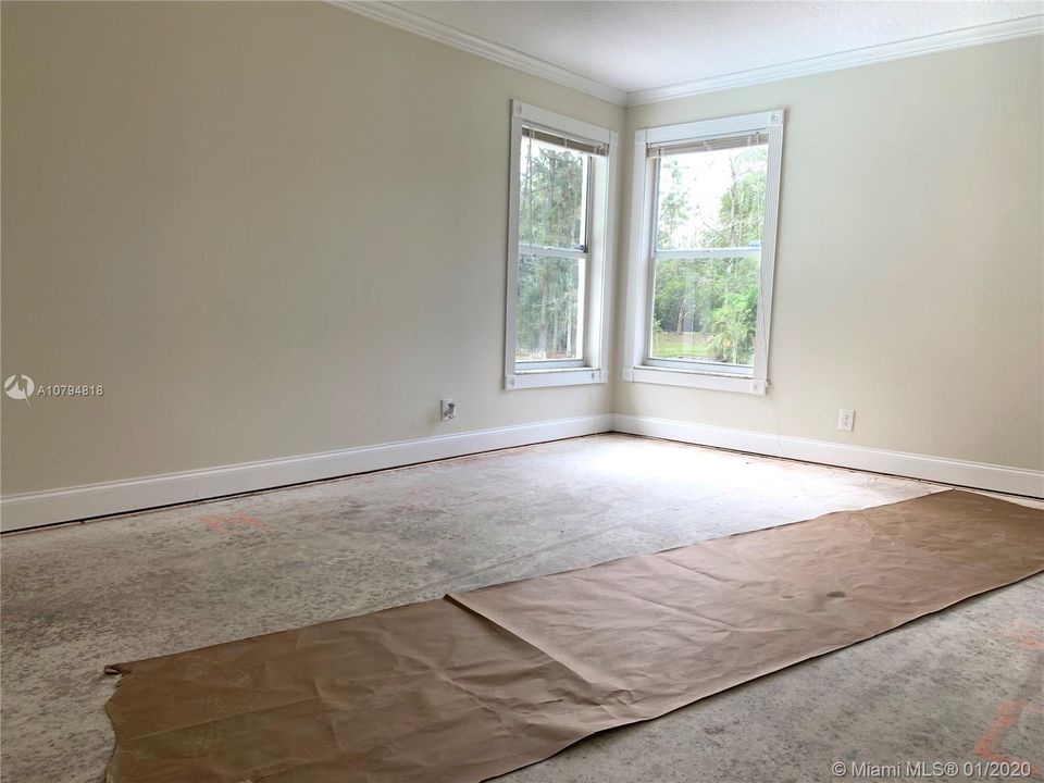 Recently Sold: $369,000 (3 beds, 2 baths, 1792 Square Feet)