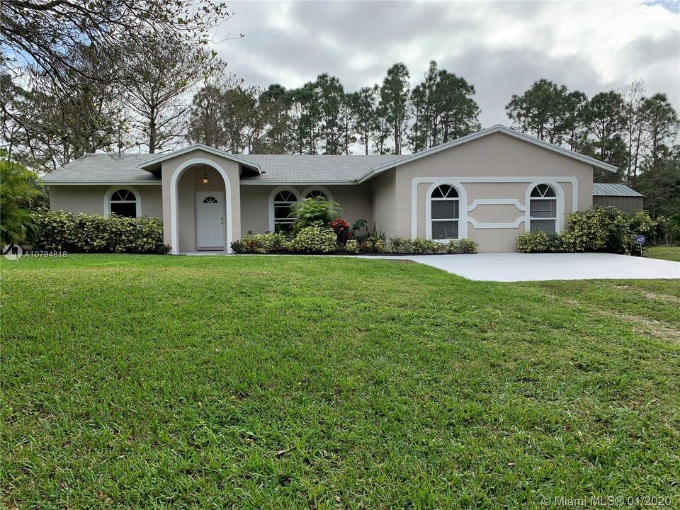 Recently Sold: $369,000 (3 beds, 2 baths, 1792 Square Feet)
