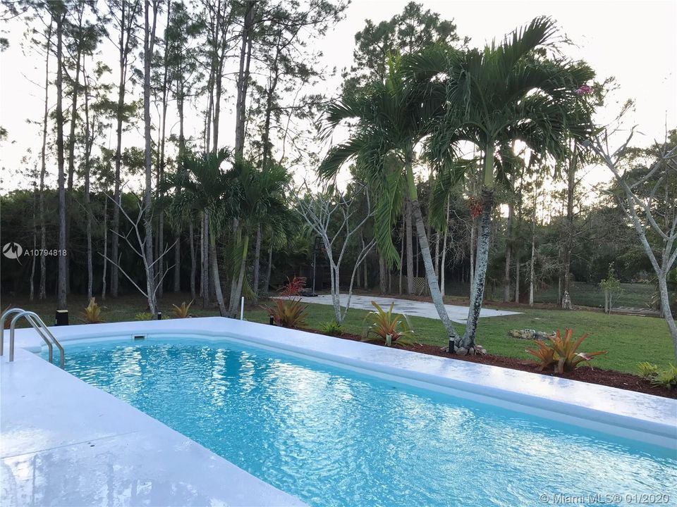 Recently Sold: $369,000 (3 beds, 2 baths, 1792 Square Feet)