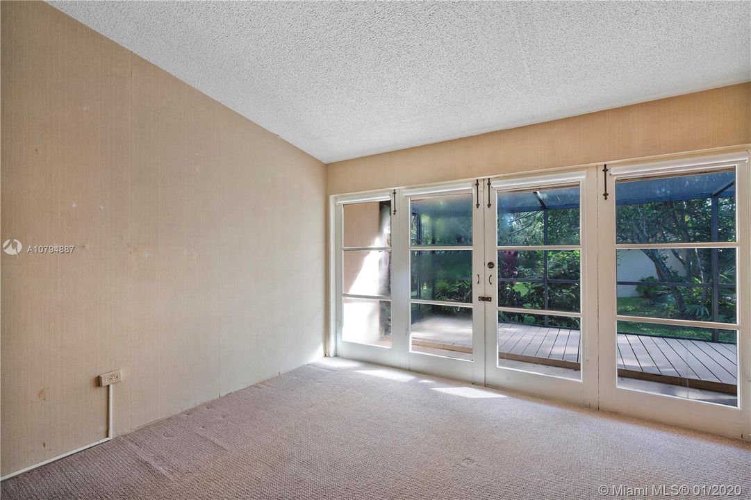 Recently Sold: $1,179,000 (3 beds, 3 baths, 3929 Square Feet)