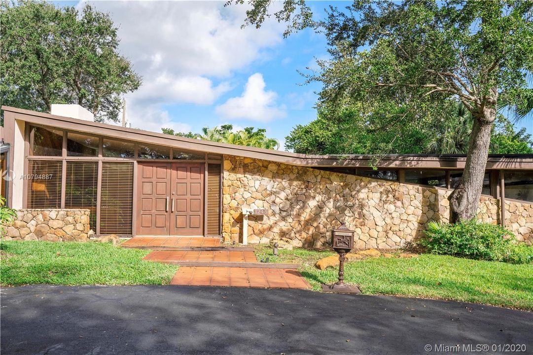 Recently Sold: $1,179,000 (3 beds, 3 baths, 3929 Square Feet)