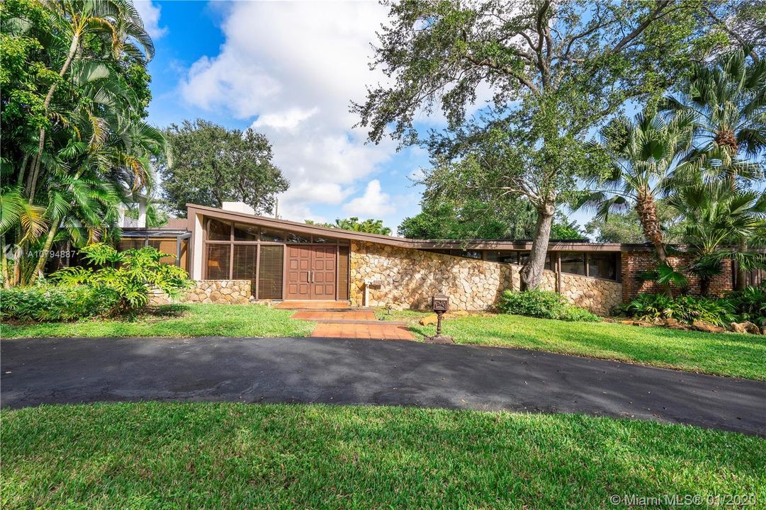 Recently Sold: $1,179,000 (3 beds, 3 baths, 3929 Square Feet)