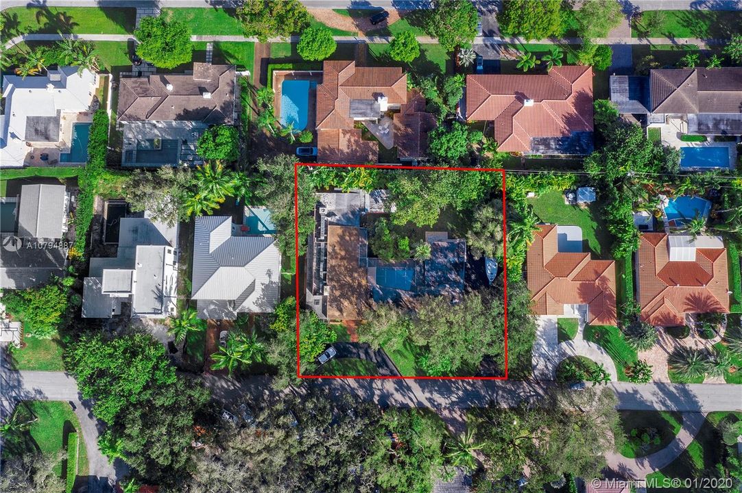 Recently Sold: $1,179,000 (3 beds, 3 baths, 3929 Square Feet)