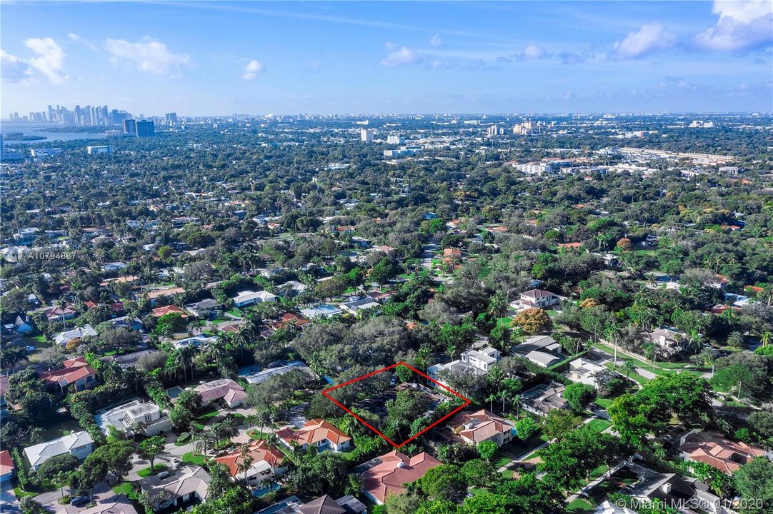 Recently Sold: $1,179,000 (3 beds, 3 baths, 3929 Square Feet)