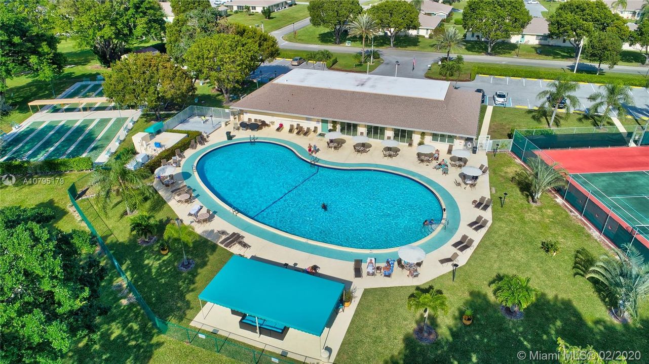 Vendido Recientemente: $87,000 (1 camas, 1 baños, 1068 Pies cuadrados)