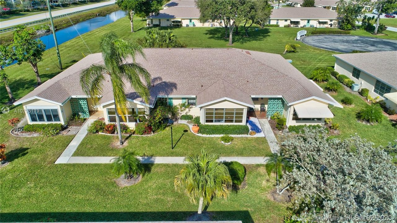 Vendido Recientemente: $87,000 (1 camas, 1 baños, 1068 Pies cuadrados)