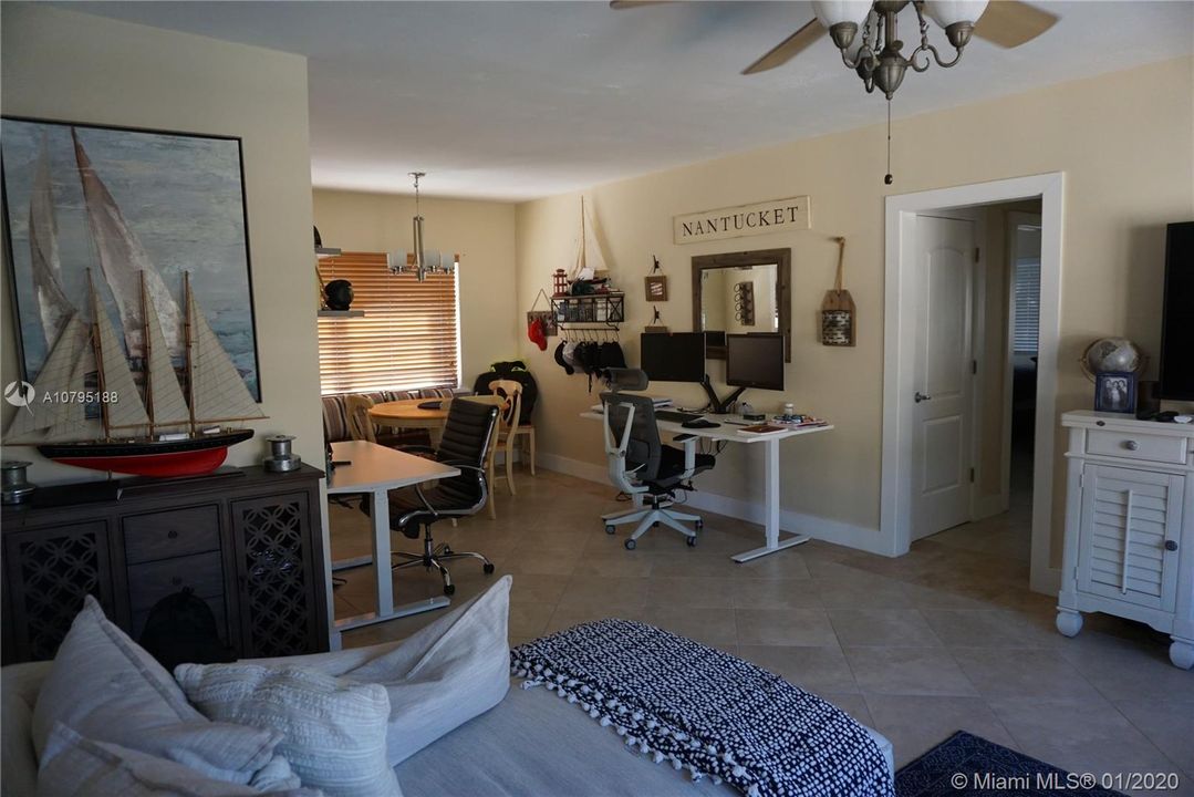 Недавно арендовано: $1,995 (2 спален, 2 ванн, 1150 Квадратных фут)