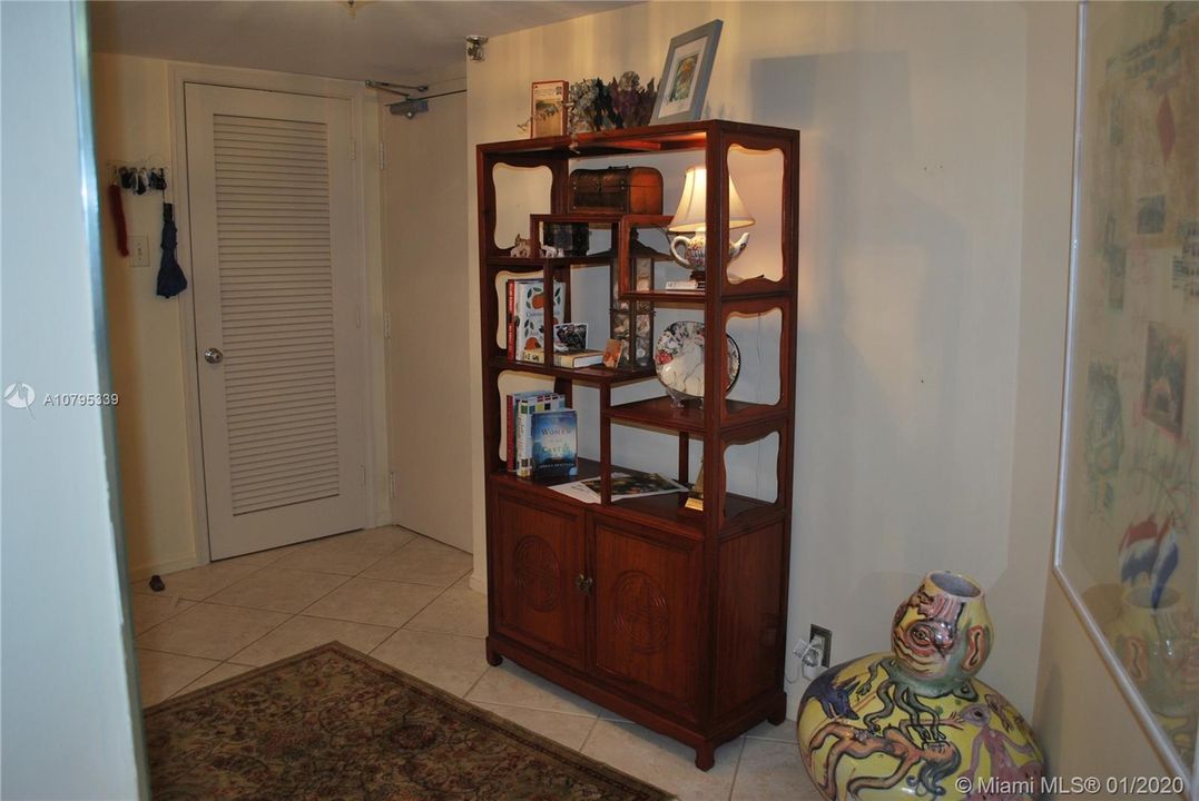 Vendido Recientemente: $399,000 (2 camas, 2 baños, 1520 Pies cuadrados)