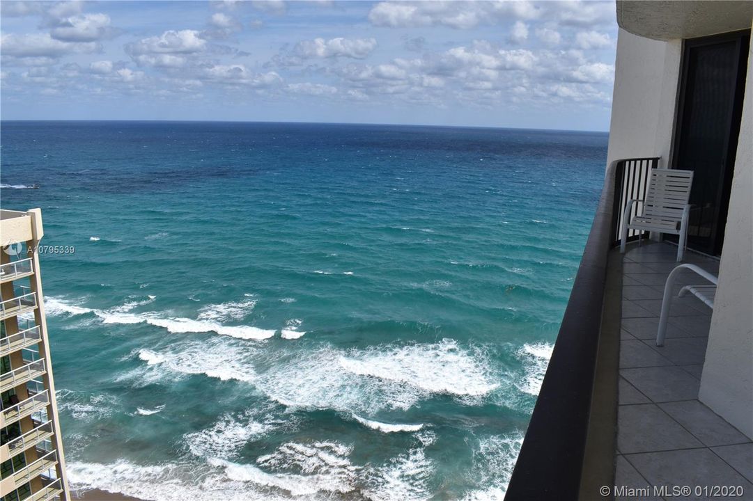 Vendido Recientemente: $399,000 (2 camas, 2 baños, 1520 Pies cuadrados)