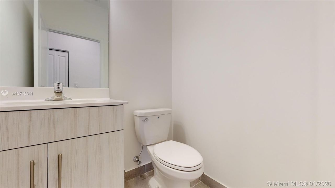 Недавно продано: $575,000 (4 спален, 3 ванн, 2306 Квадратных фут)