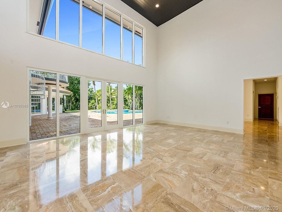 Recently Rented: $14,000 (6 beds, 4 baths, 5849 Square Feet)