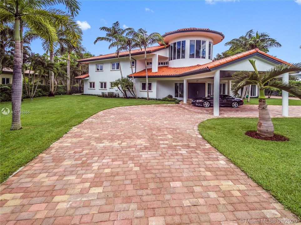 Recently Rented: $14,000 (6 beds, 4 baths, 5849 Square Feet)