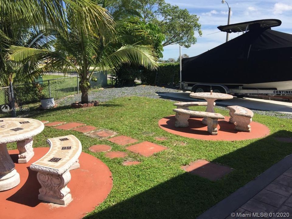Vendido Recientemente: $90,000 (3 camas, 1 baños, 0 Pies cuadrados)