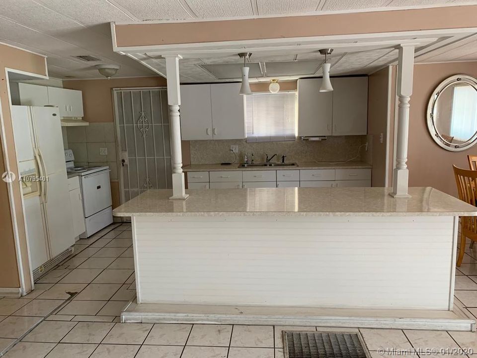 Vendido Recientemente: $90,000 (3 camas, 1 baños, 0 Pies cuadrados)