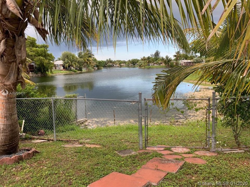 Vendido Recientemente: $90,000 (3 camas, 1 baños, 0 Pies cuadrados)