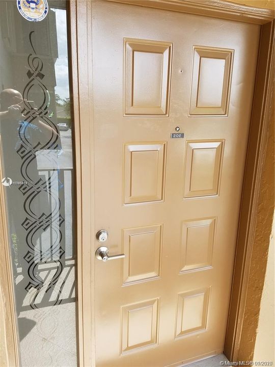 Vendido Recientemente: $135,000 (2 camas, 2 baños, 1350 Pies cuadrados)