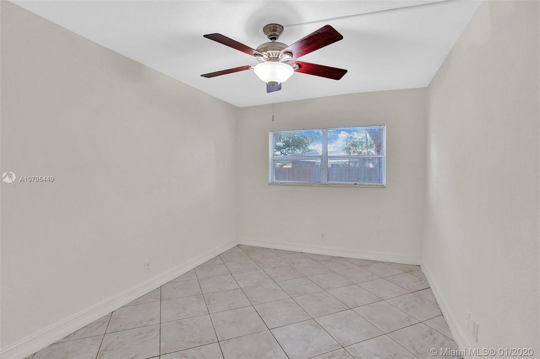 Recently Sold: $130,000 (2 beds, 1 baths, 770 Square Feet)