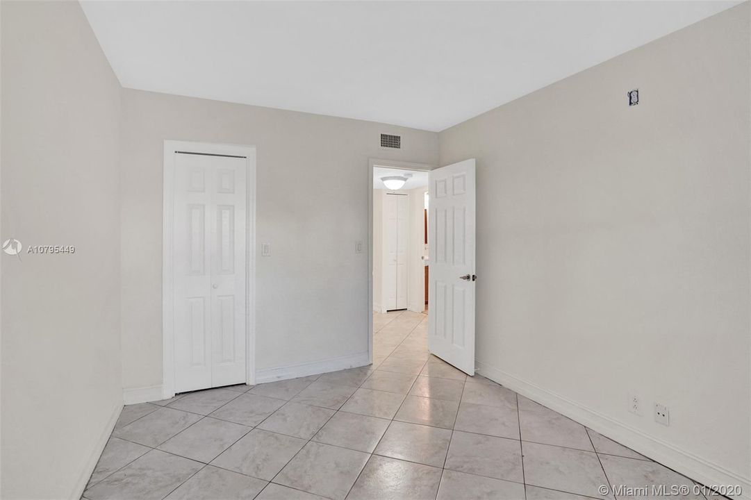 Recently Sold: $130,000 (2 beds, 1 baths, 770 Square Feet)