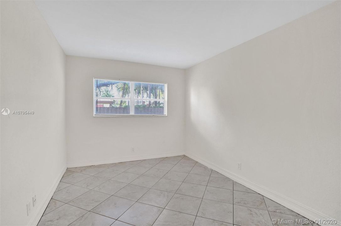 Recently Sold: $130,000 (2 beds, 1 baths, 770 Square Feet)