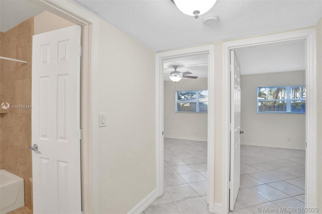 Recently Sold: $130,000 (2 beds, 1 baths, 770 Square Feet)
