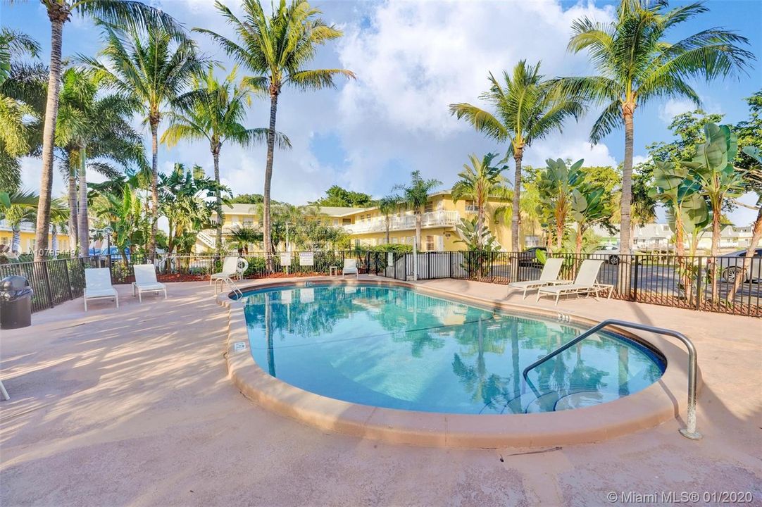 Recently Sold: $130,000 (2 beds, 1 baths, 770 Square Feet)