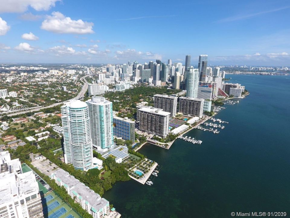Recently Sold: $635,000 (2 beds, 2 baths, 1188 Square Feet)