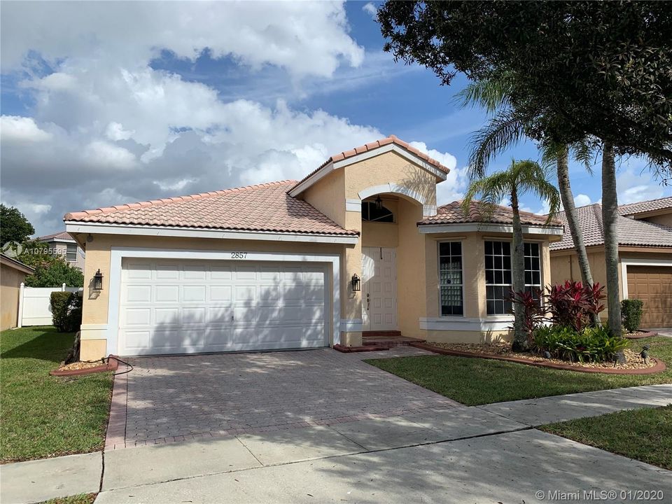 Recently Sold: $429,000 (4 beds, 2 baths, 2058 Square Feet)