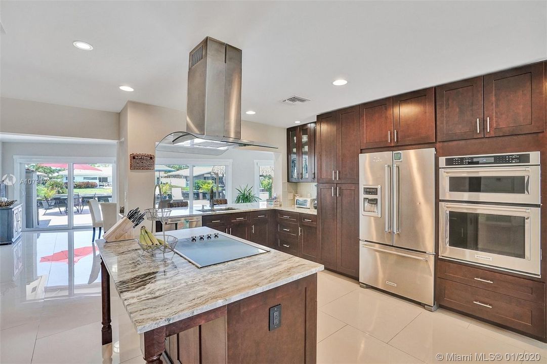Recently Sold: $998,999 (3 beds, 2 baths, 2099 Square Feet)