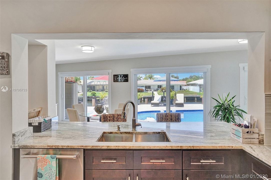Recently Sold: $998,999 (3 beds, 2 baths, 2099 Square Feet)