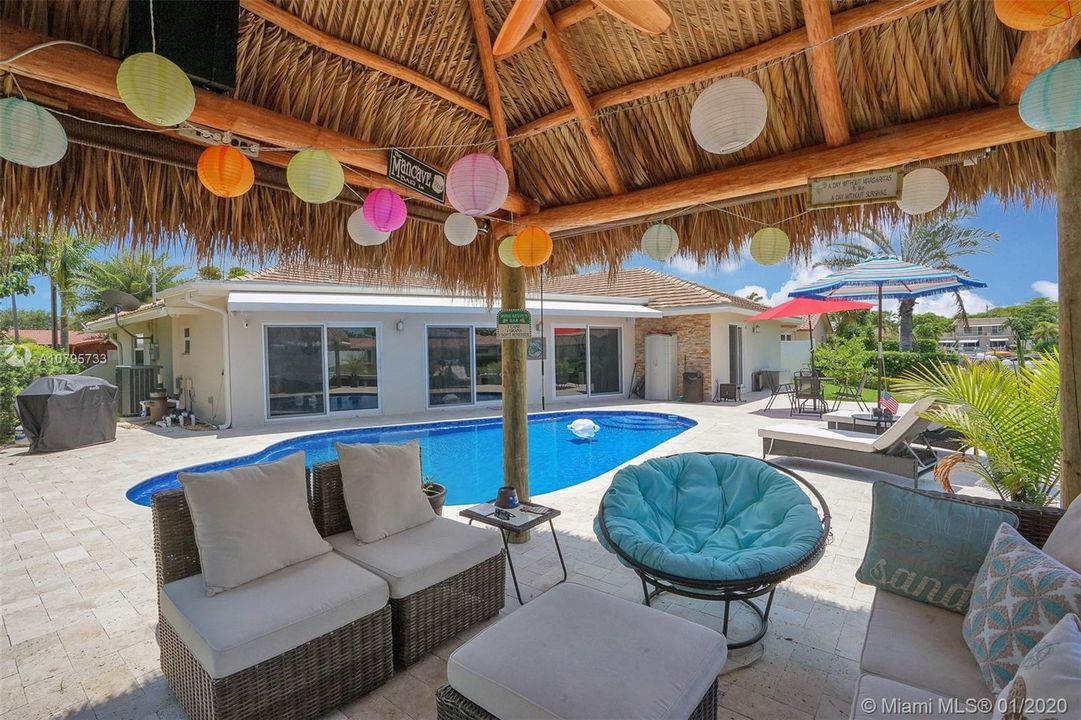 Recently Sold: $998,999 (3 beds, 2 baths, 2099 Square Feet)