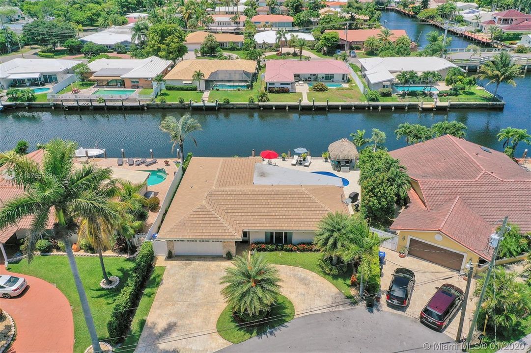 Recently Sold: $998,999 (3 beds, 2 baths, 2099 Square Feet)