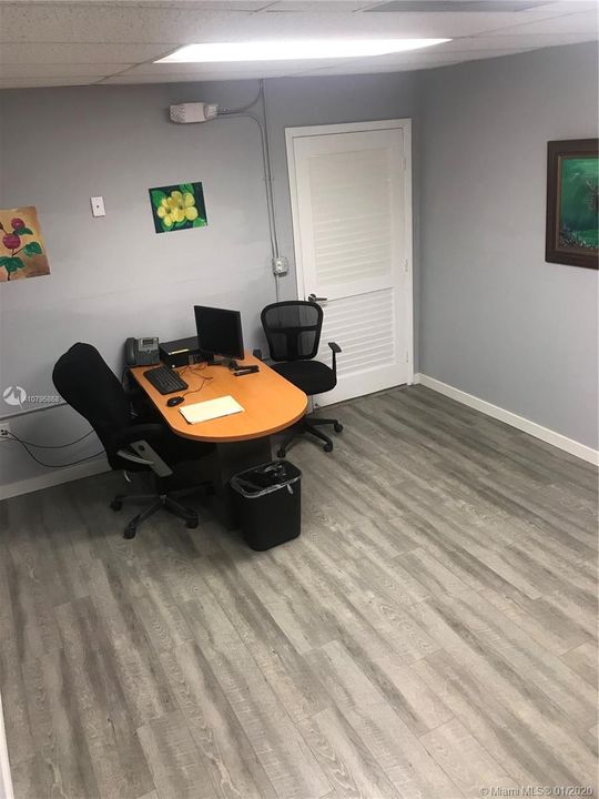 最近租的: $650 (0 贝兹, 0 浴室, 2161 平方英尺)