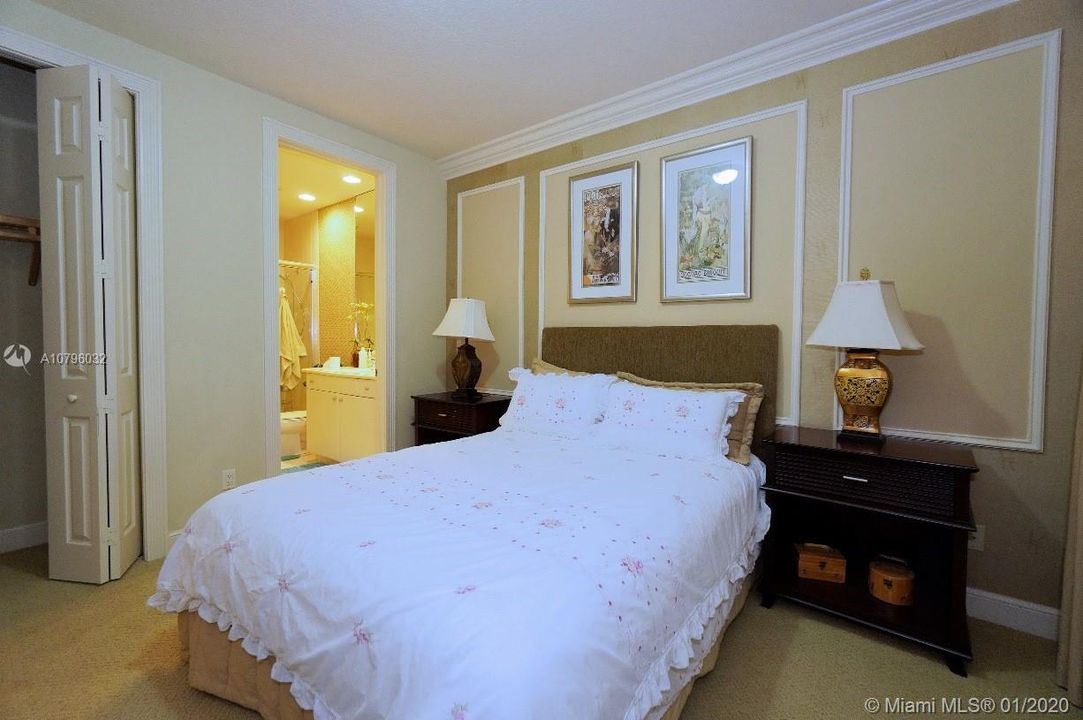 Recientemente alquilado: $6,500 (4 camas, 4 baños, 3977 Pies cuadrados)