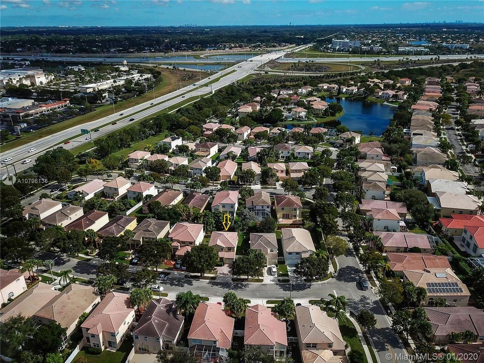 Recently Sold: $390,000 (3 beds, 2 baths, 1784 Square Feet)