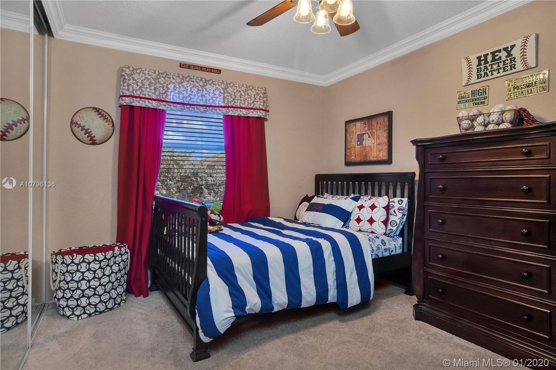 2nd bedroom has crown molding too