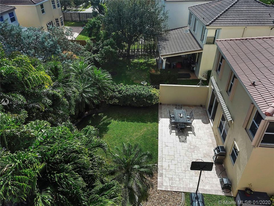 Recently Sold: $390,000 (3 beds, 2 baths, 1784 Square Feet)