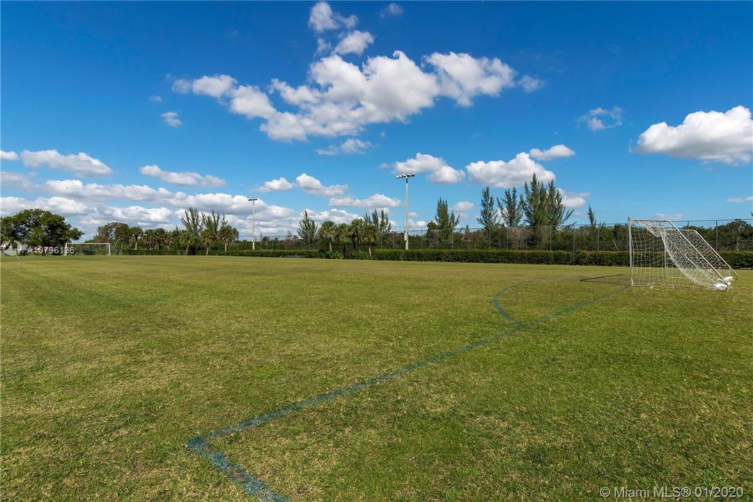 Recently Sold: $390,000 (3 beds, 2 baths, 1784 Square Feet)