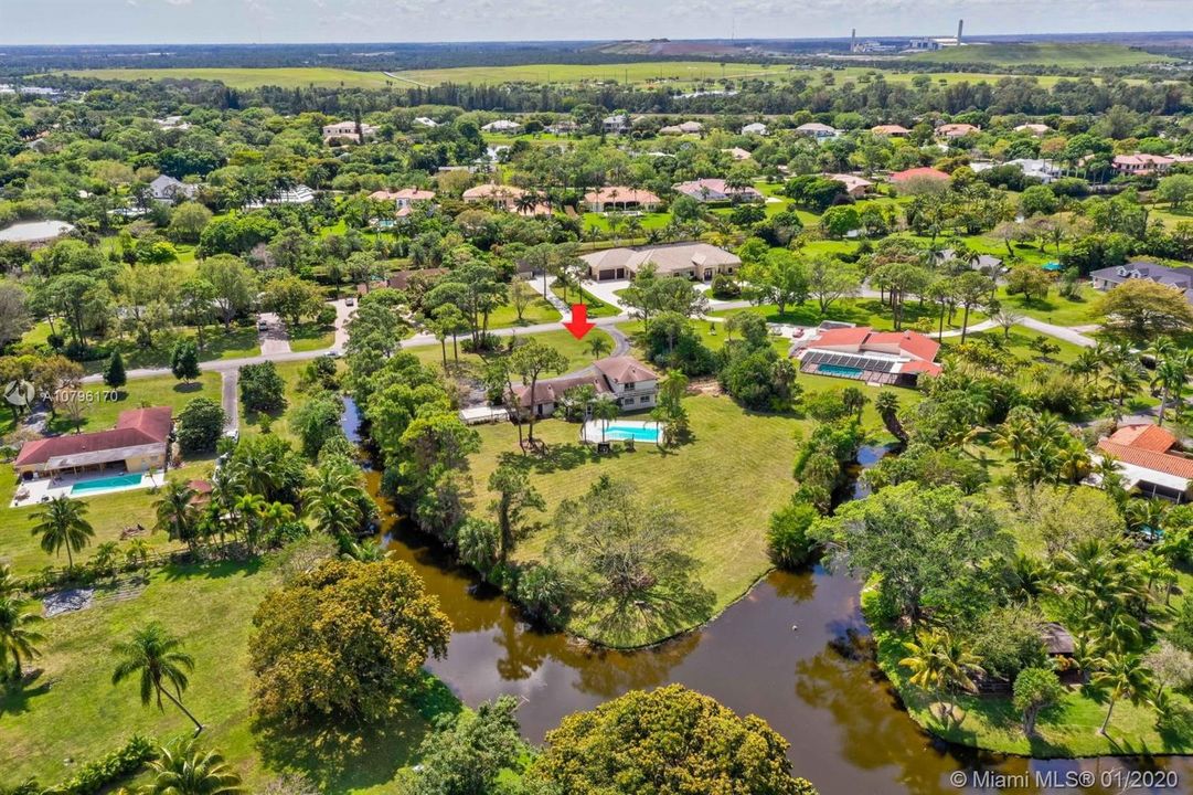 Recently Sold: $649,900 (4 beds, 3 baths, 3144 Square Feet)