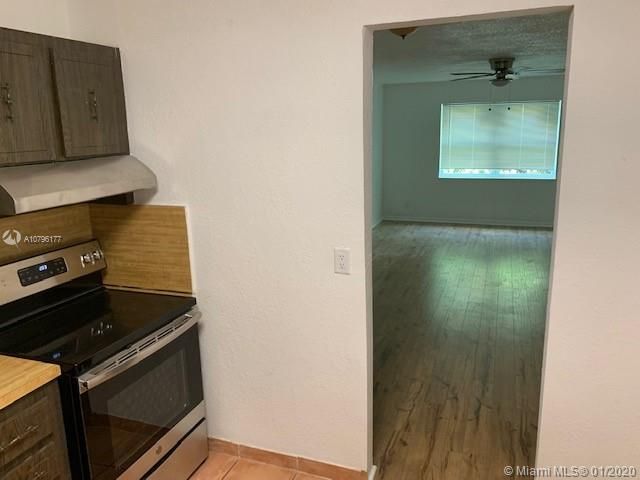 Recently Rented: $1,250 (2 beds, 2 baths, 1059 Square Feet)