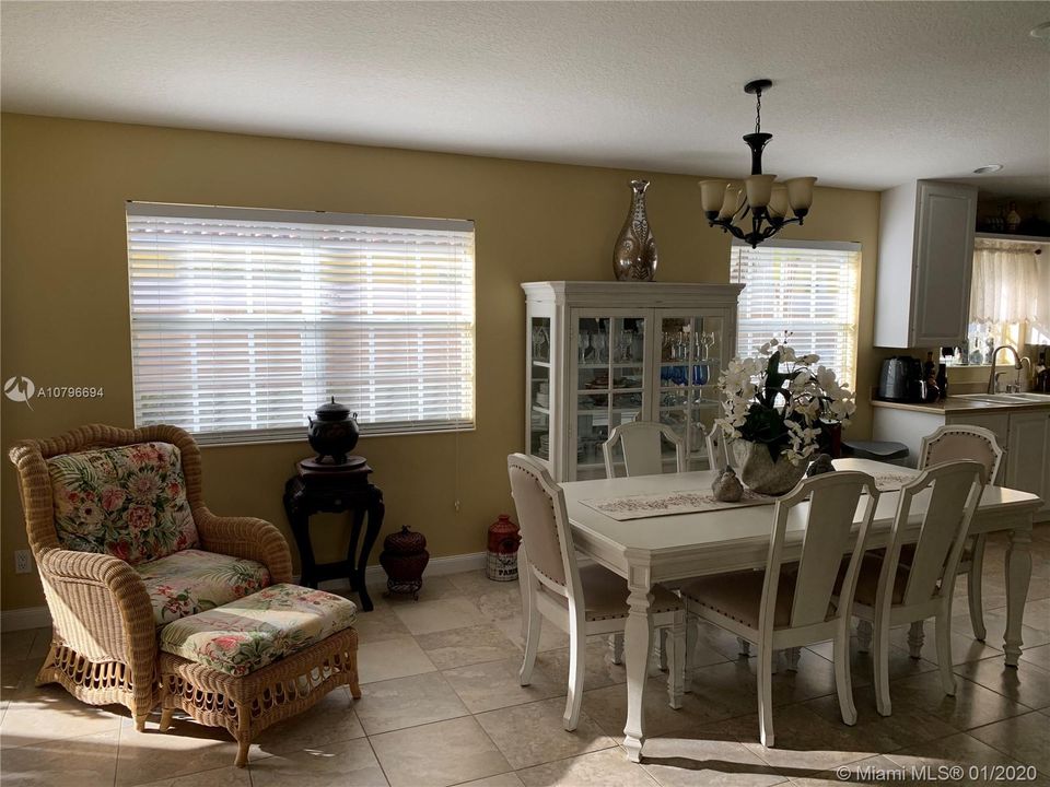 Sitting area and Dining Room