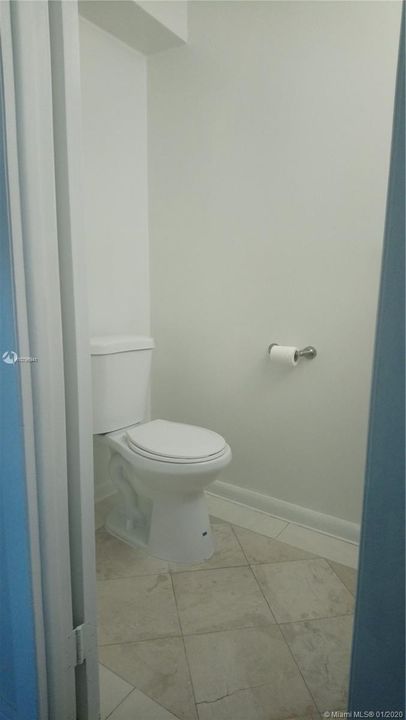 Недавно продано: $97,000 (2 спален, 1 ванн, 1075 Квадратных фут)