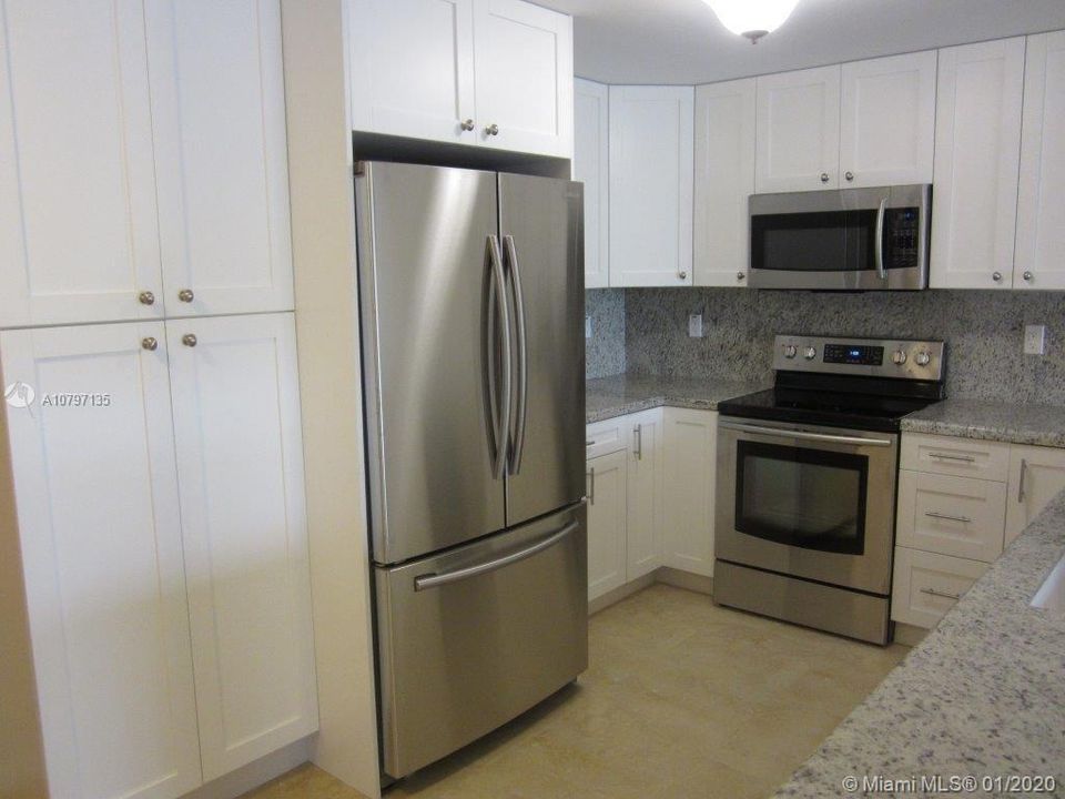 Recently Rented: $2,100 (1 beds, 1 baths, 1013 Square Feet)