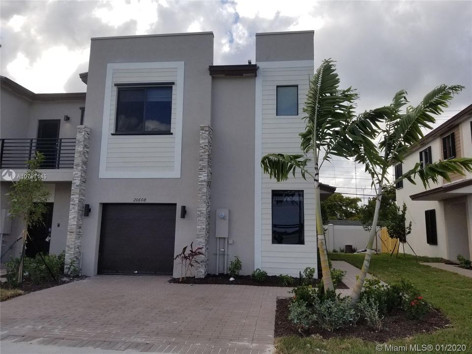 Recientemente alquilado: $2,400 (4 camas, 3 baños, 0 Pies cuadrados)