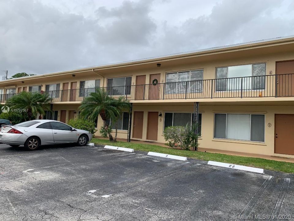 Recently Sold: $86,000 (1 beds, 1 baths, 614 Square Feet)