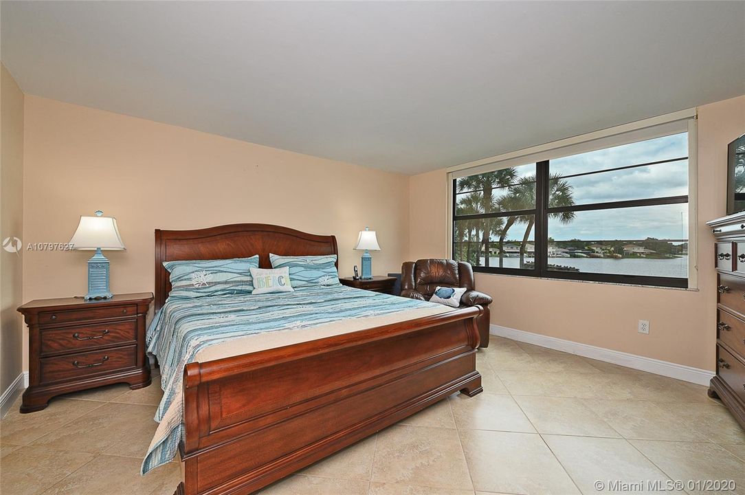 Large master with beautiful, panoramic lake view