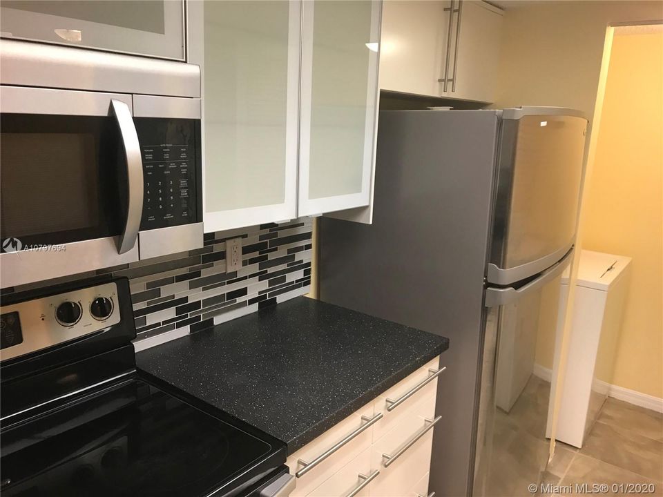Недавно продано: $180,000 (3 спален, 2 ванн, 1203 Квадратных фут)